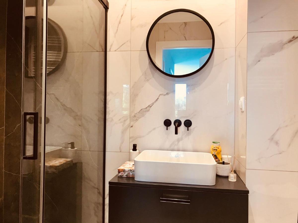 Baltic Riviera Apartments - Garden Sanctuary Retreat 格但斯克 外观 照片
