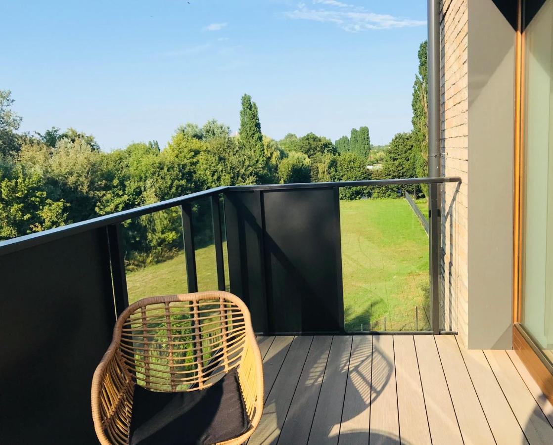 Baltic Riviera Apartments - Garden Sanctuary Retreat 格但斯克 外观 照片
